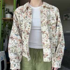 Vintage style printed button up denim jacket cropped long sleeve collared boho
